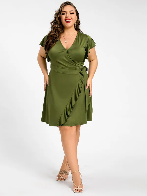 Plus Green V-Neck Flutter Sleeve Tie Side Ruched Dress