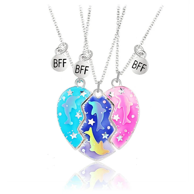 Wholesale Dolphin Oil Dripping Creative Magnet Splicing Love Alloy Children's Necklace