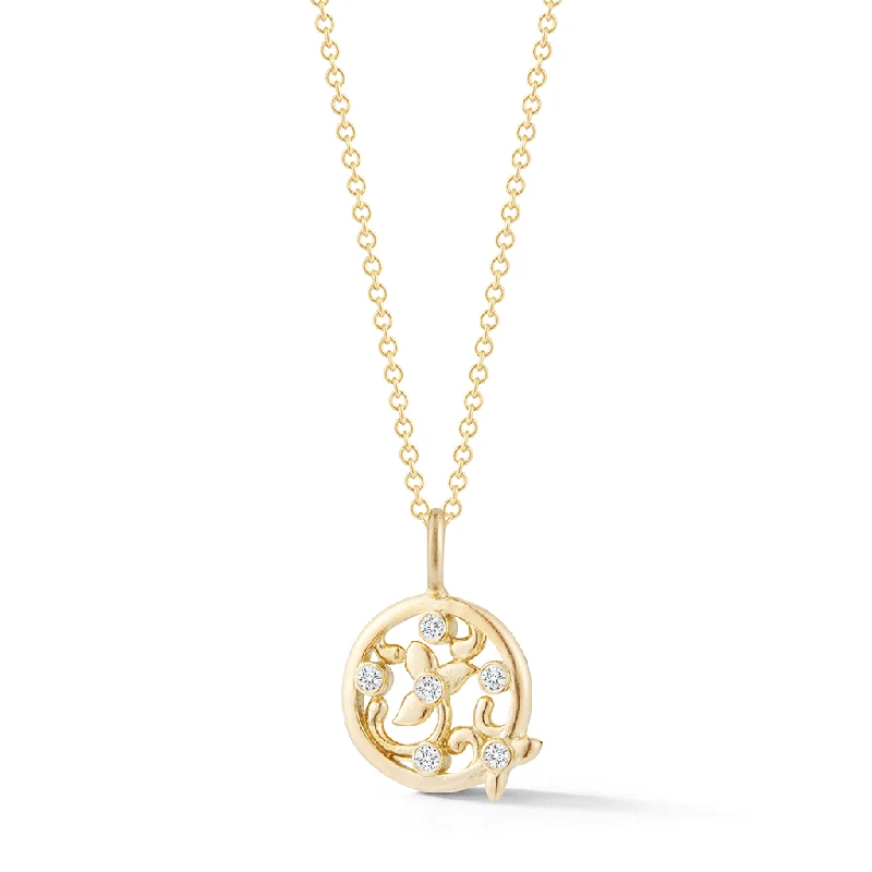 Leaf Diamond and Yellow Gold Round Pendant