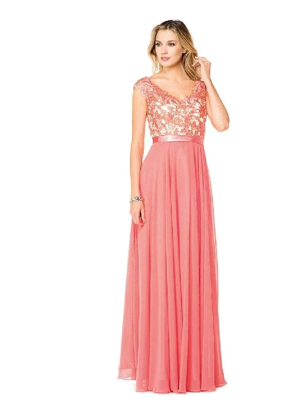 Colors Dress - Cap Sleeve Lace V-Neck Gown G318 - 1 pc Blush in Size 14 Available