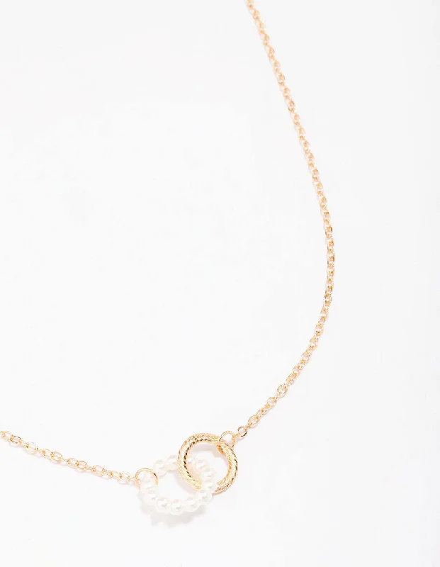 Gold Pearl Link Circle Pendant Necklace