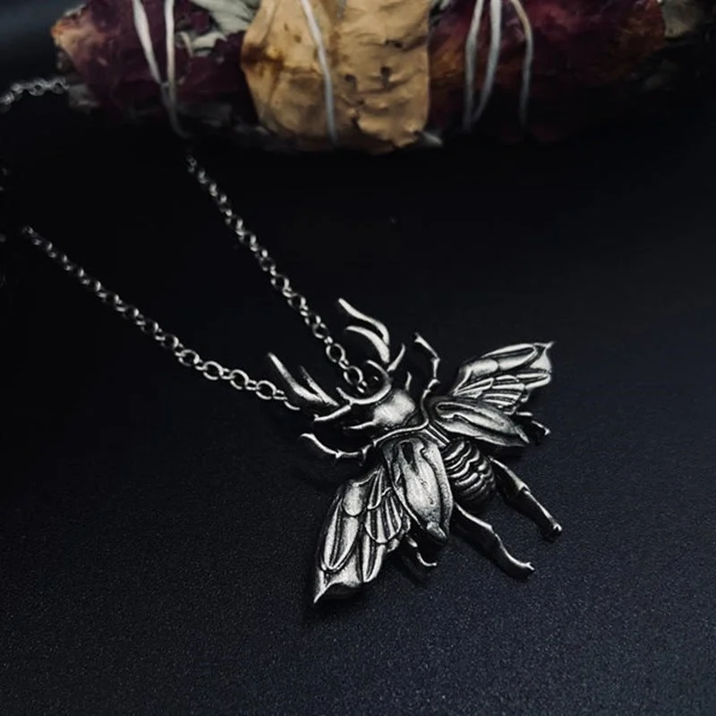 Wholesale Vintage Creative Beetle Insect Pendant Necklace