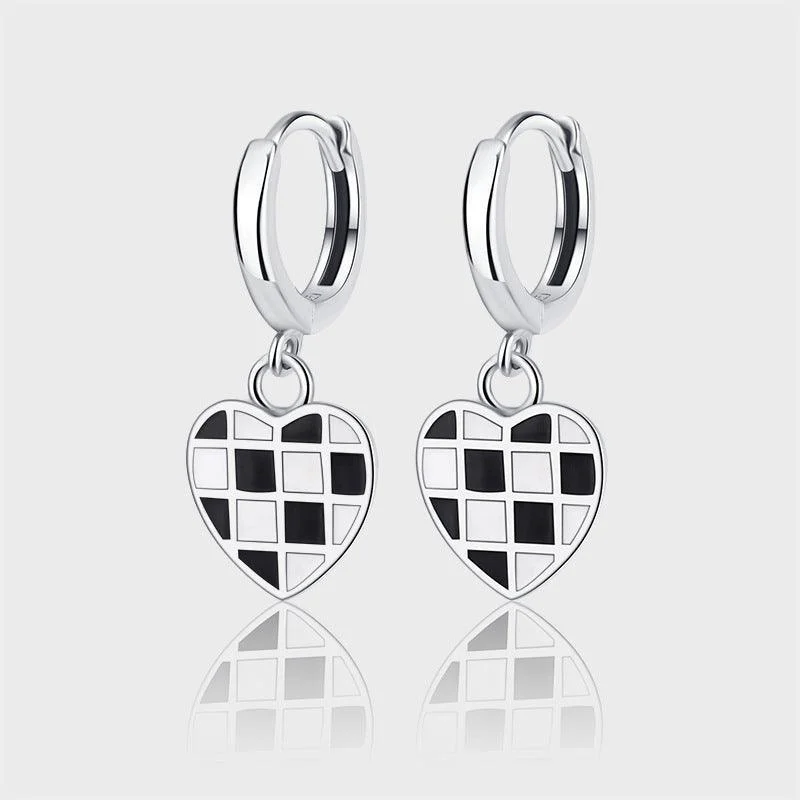 925 Heart Black And White Chessboard Latch Earrings