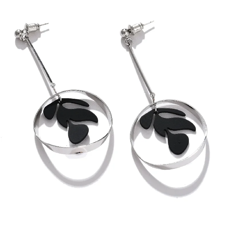 Silver Plated Designer Drop Earring