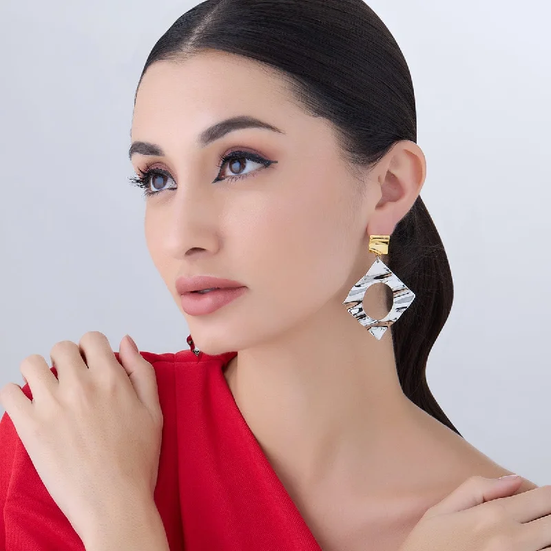 Trendy Earring 166818